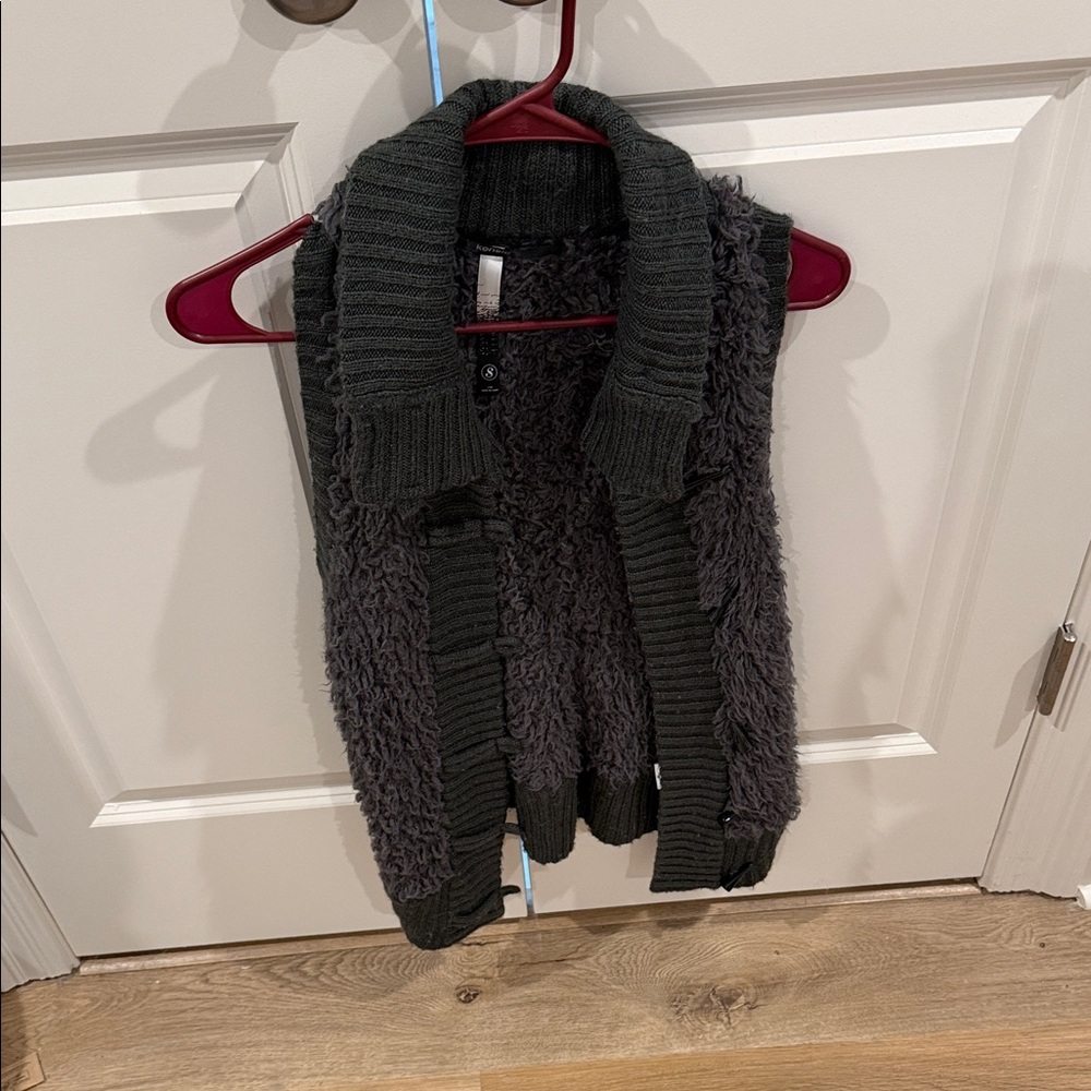 Kensie Charcoal Knit Women's Vest